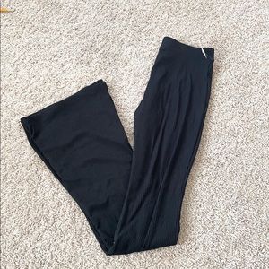 Brand new Tillys ribbed flare pants